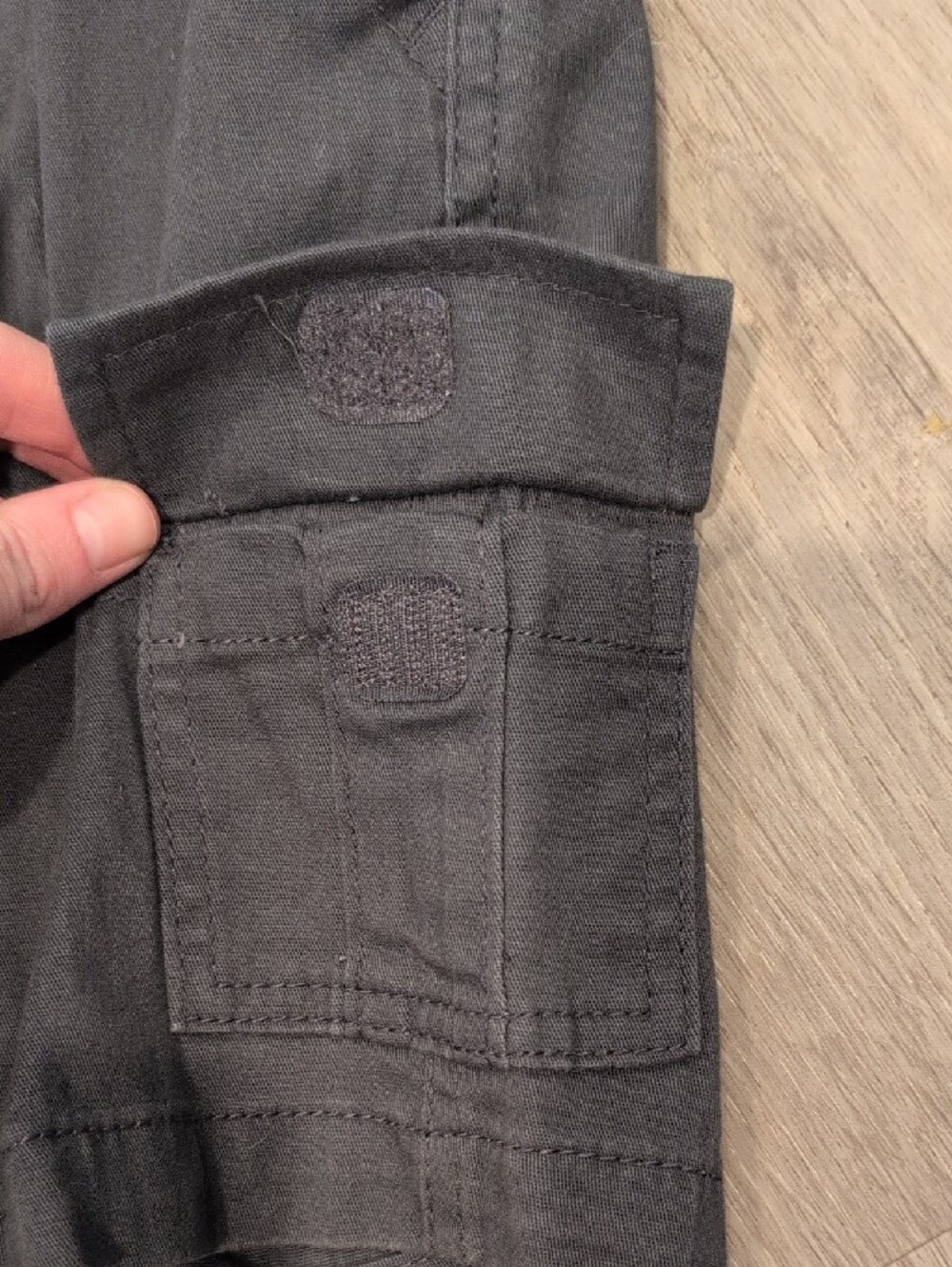 wonder nation Black Cargo Shorts with Grey Waistband Kids - Picture 5 of 7